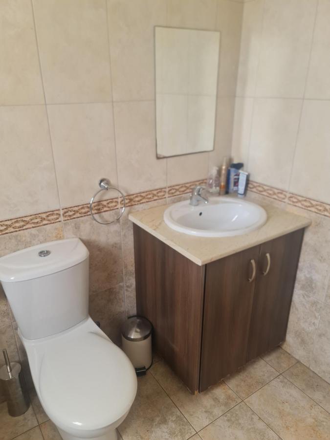 Apartament Top Floor 1 Bdrm Aprtrmnt Dromolaxia Zewnętrze zdjęcie
