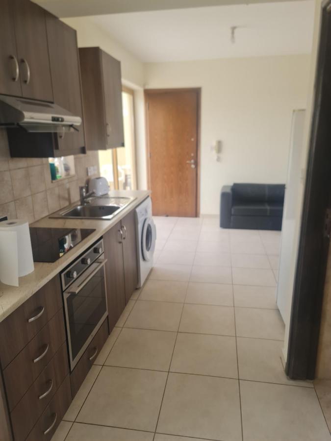 Apartament Top Floor 1 Bdrm Aprtrmnt Dromolaxia Zewnętrze zdjęcie