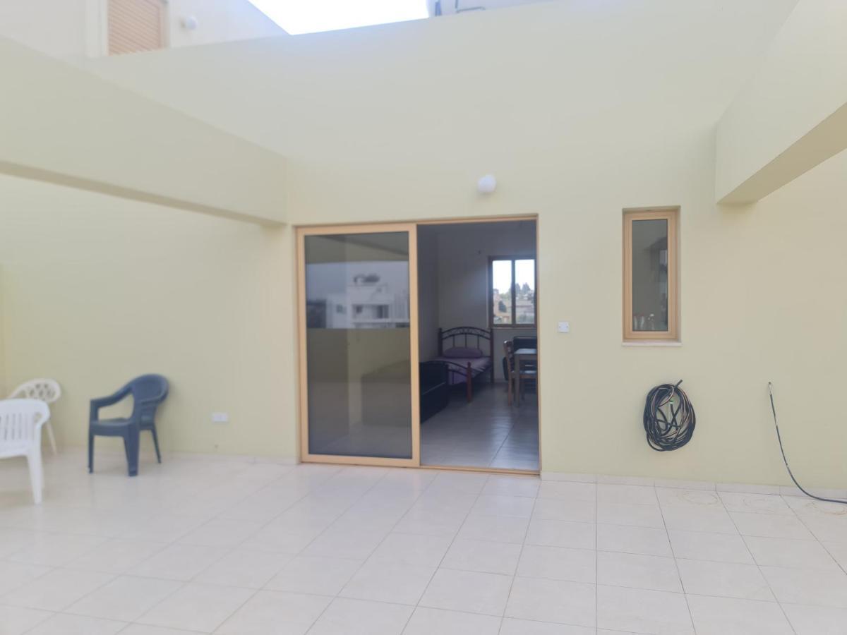 Apartament Top Floor 1 Bdrm Aprtrmnt Dromolaxia Zewnętrze zdjęcie